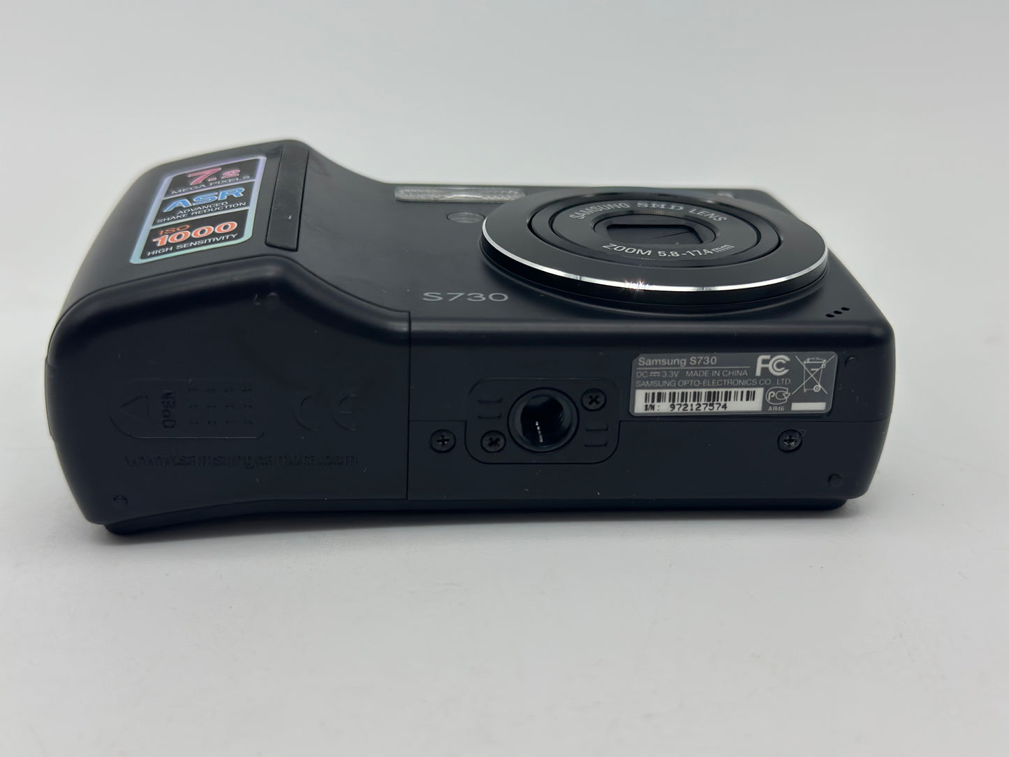 Appareil photo Compact Samsung L730 Noir compact - 7.2 MP - 3x zoom optique - flash 10 Mo - noir - Samsung