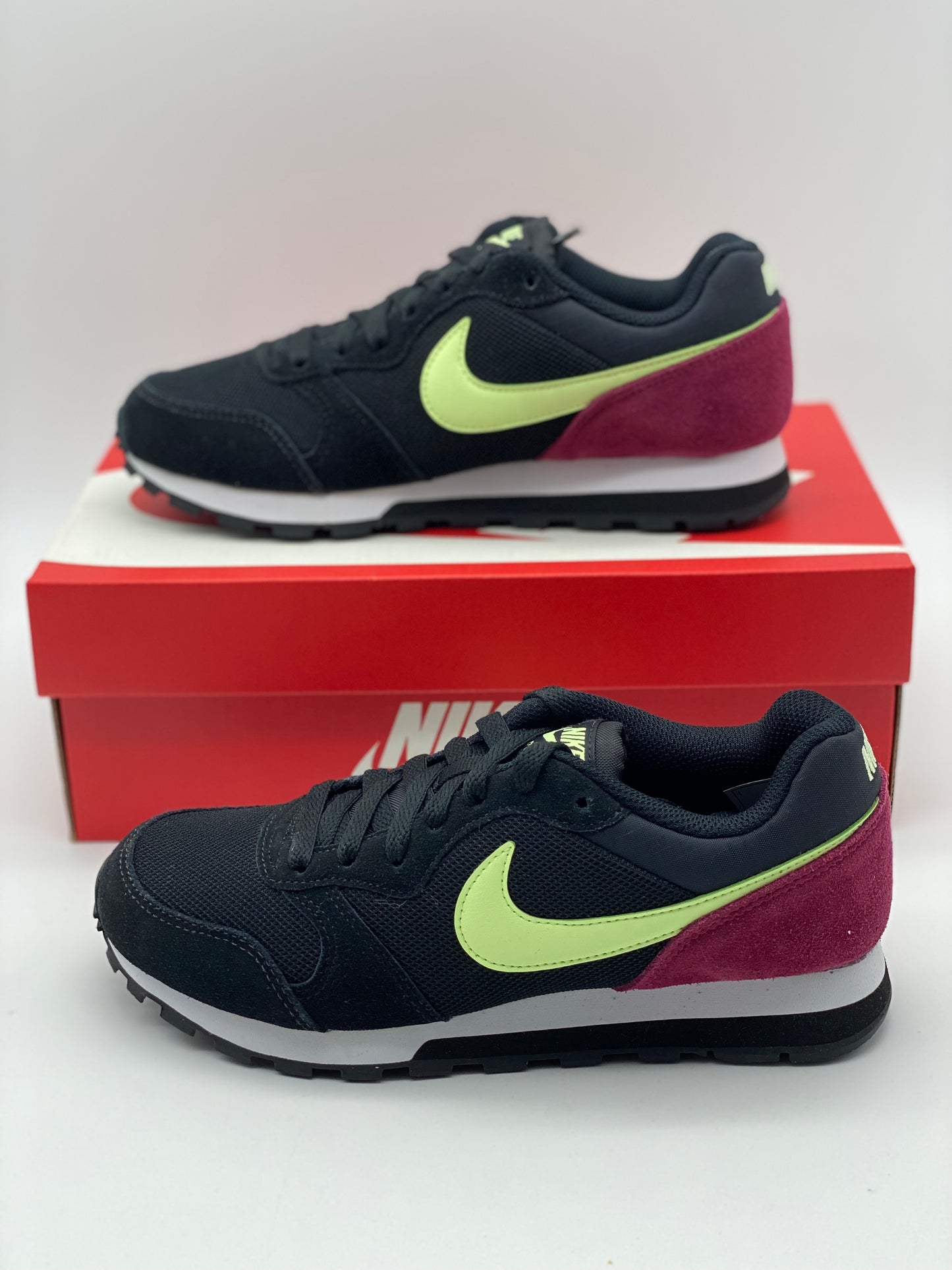 Nike Md Runner 2 Femme Chaussures de Running Chaussure de tennis