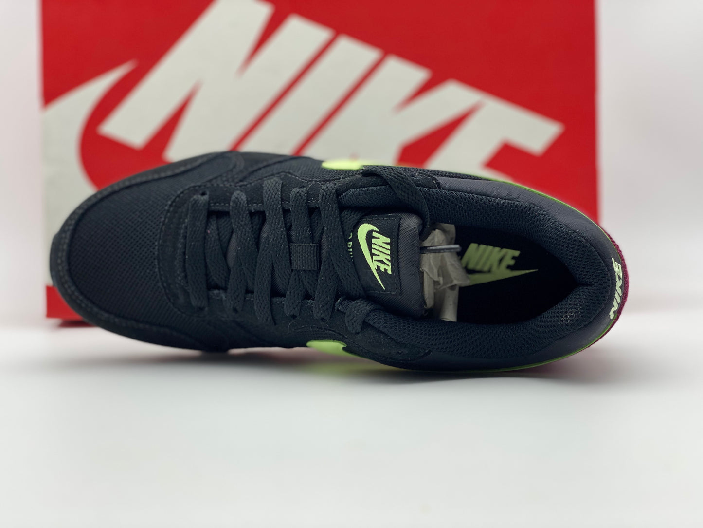 Nike Md Runner 2 Femme Chaussures de Running Chaussure de tennis