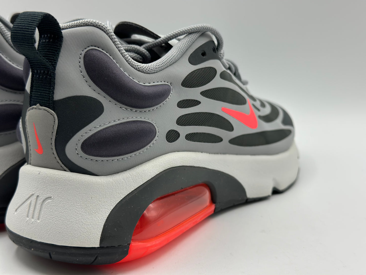 Chaussure de course Nike Air Max Exosense pour homme, blanc bleu rouge