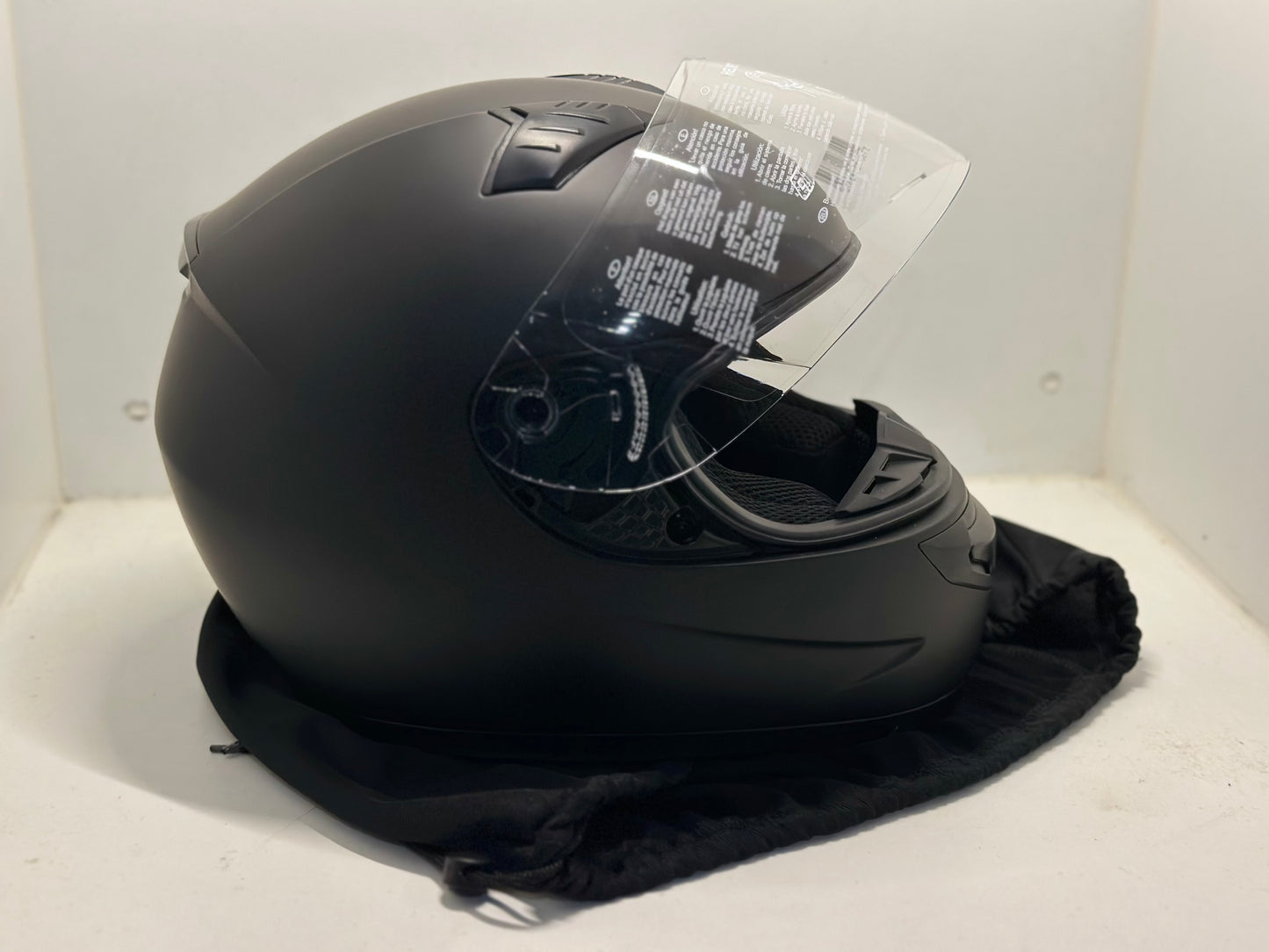 AMX Casque Intégral Indianapolis Évolution, Noir Mat MIDEL: Evolution
OPTION:
ZE:
M 57/58
"Colour: Noir Mat