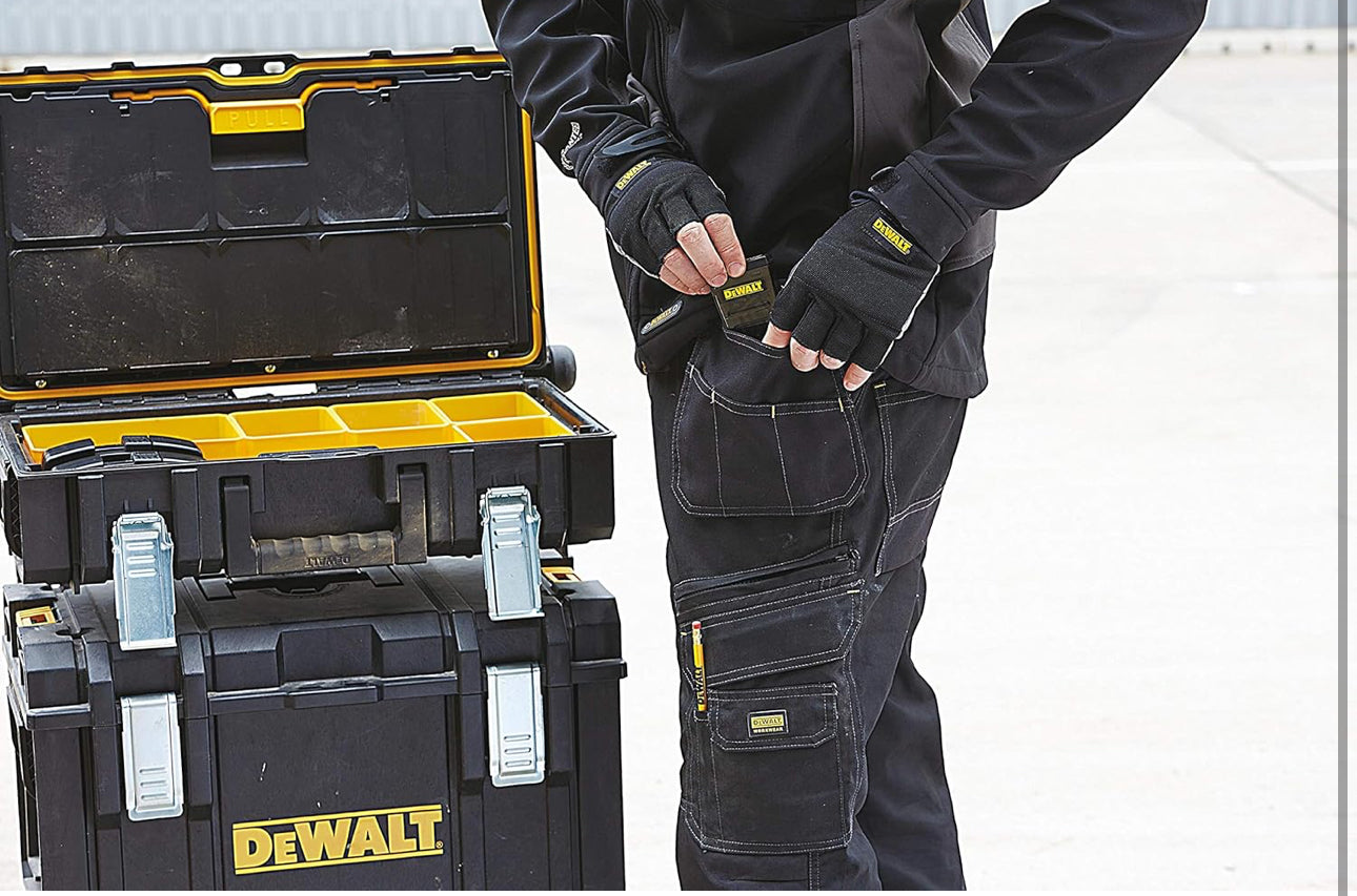 DEWALT DT70522T-QZ Petite Boîte d'embouts Impact Torsion - PZ2 x6, T15 x3, T20 x3, T25 x3 - Pour Perceuse-Visseuse