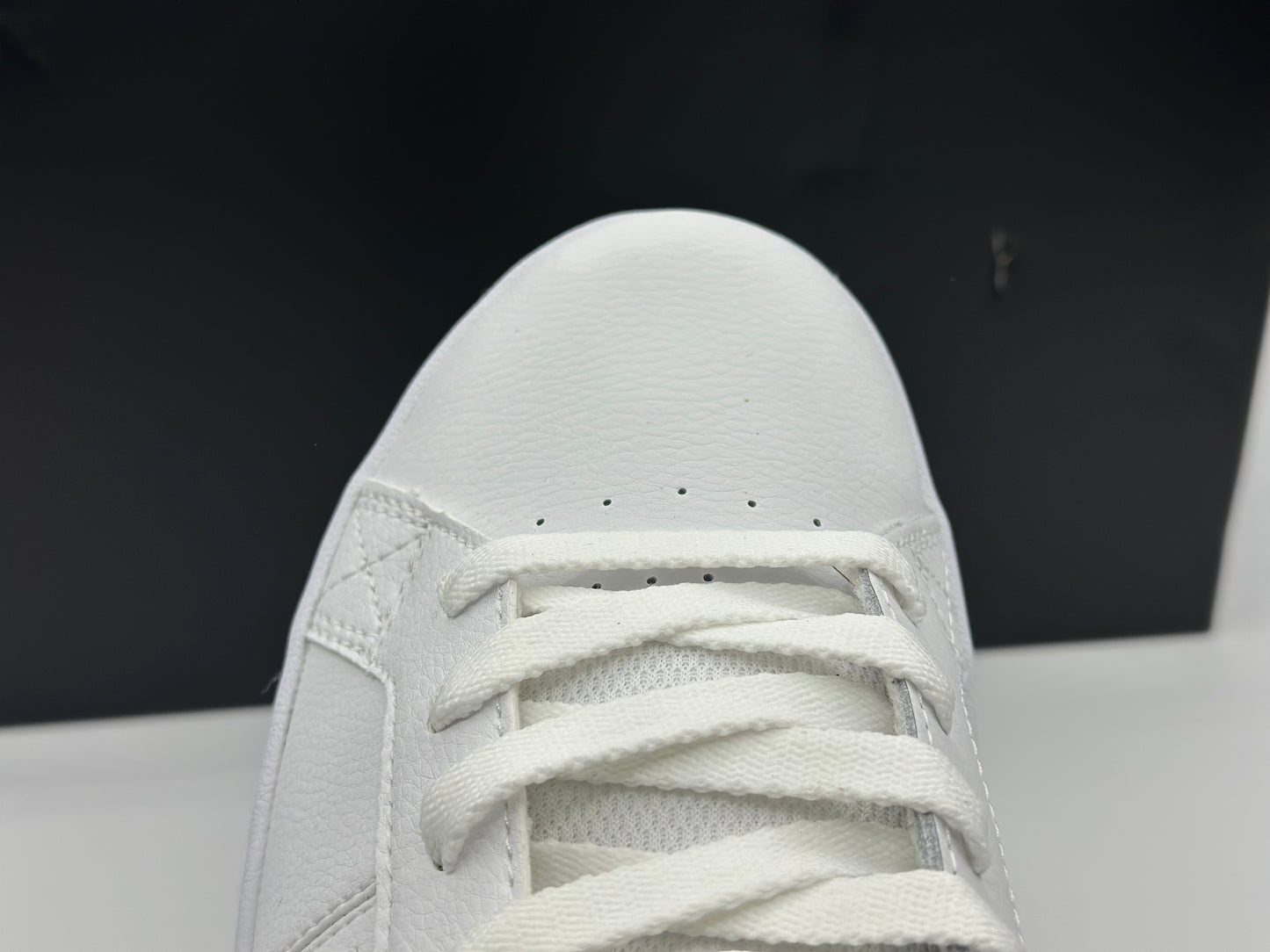 DC Shoes Striker-pour Homme Basket, Blanc, 44 EU