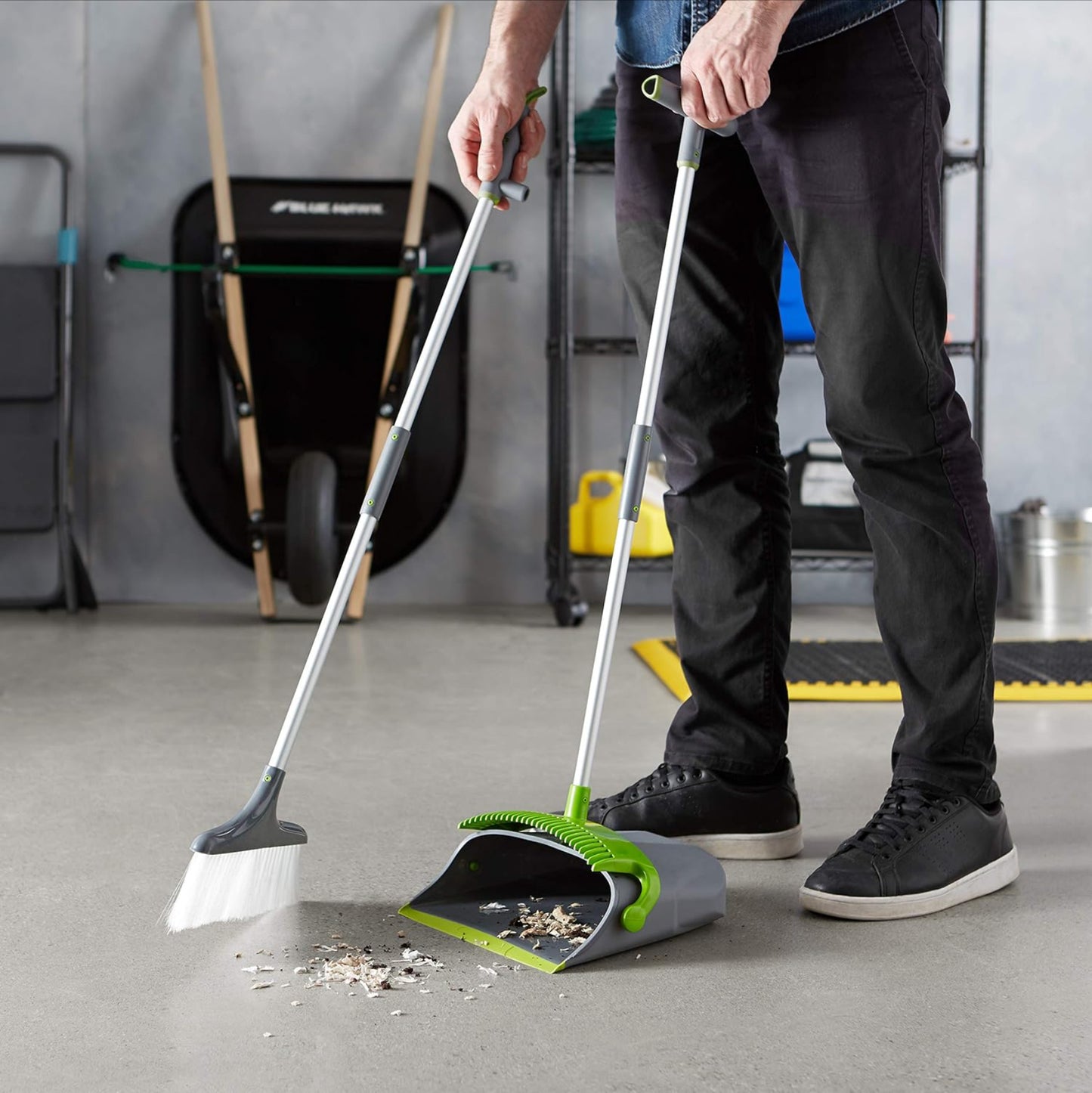 Amazon Basics Ensemble balai, pelle, Argenté