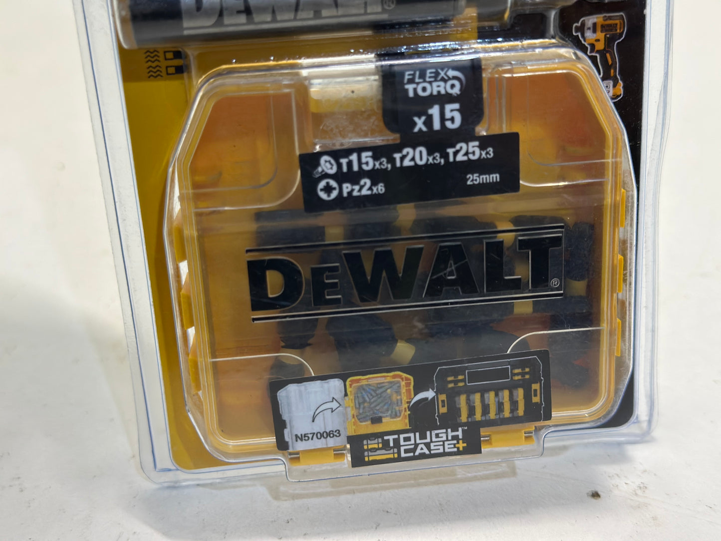 DEWALT DT70522T-QZ Petite Boîte d'embouts Impact Torsion - PZ2 x6, T15 x3, T20 x3, T25 x3 - Pour Perceuse-Visseuse