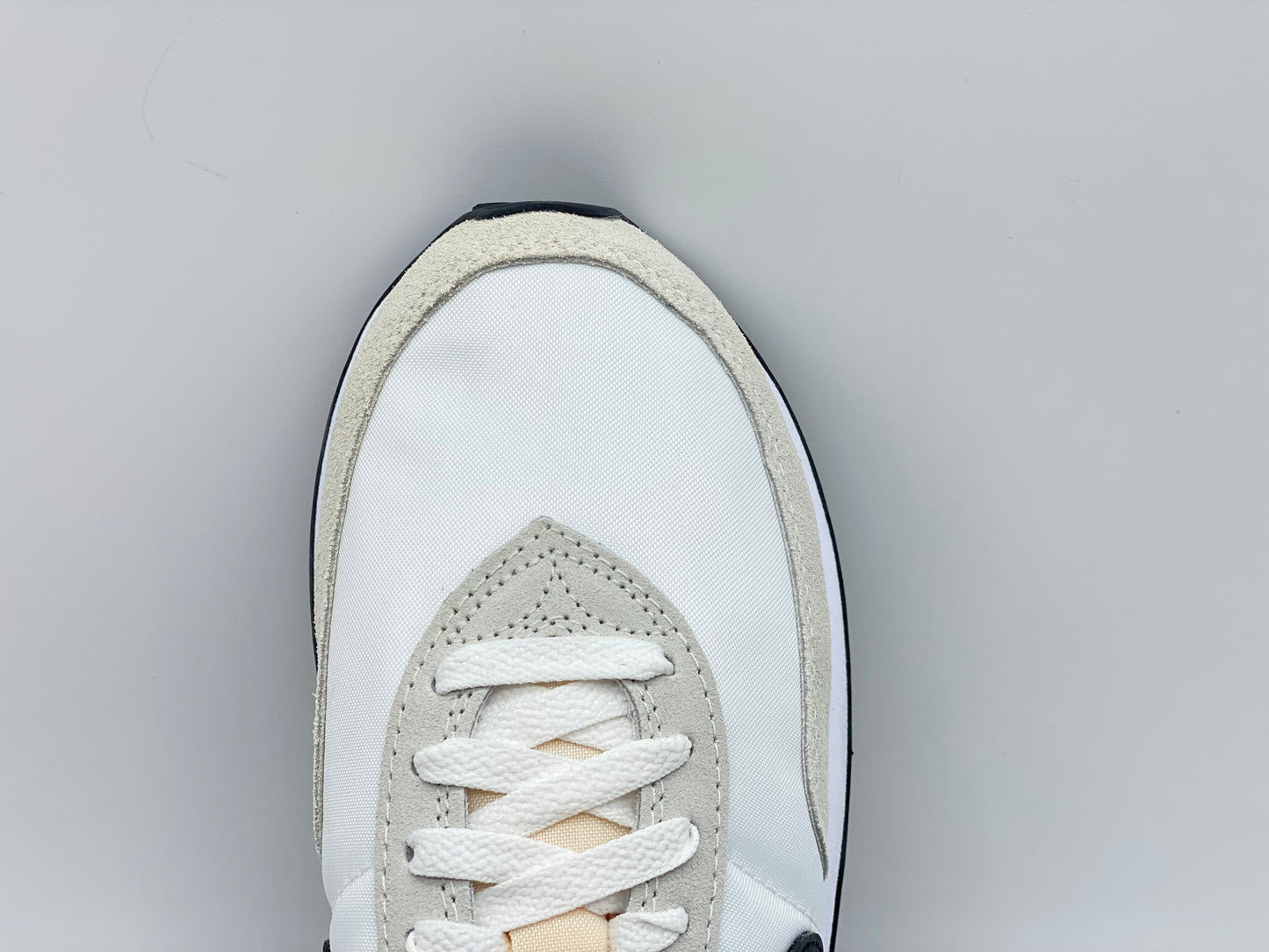 Nike Chaussure pour homme neuves et authentique taille 44