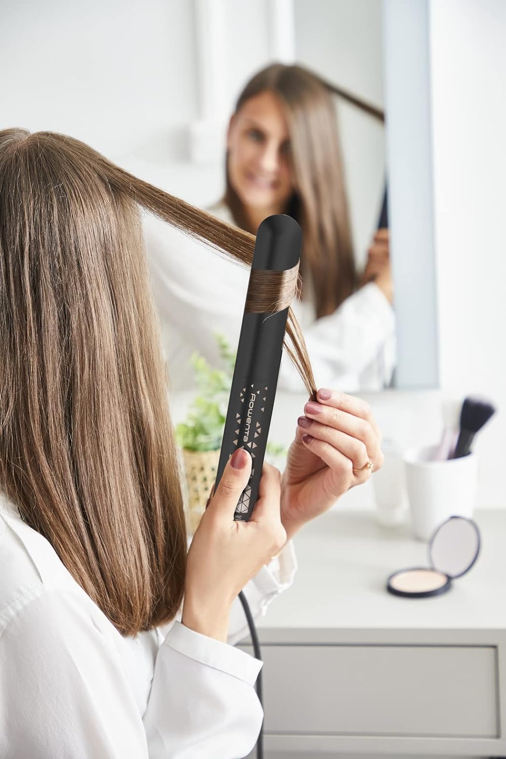 Lisseur cheveux, 200°C, Revêtement céramique, Système de plaques flottantes, Chauffe rapide neuf