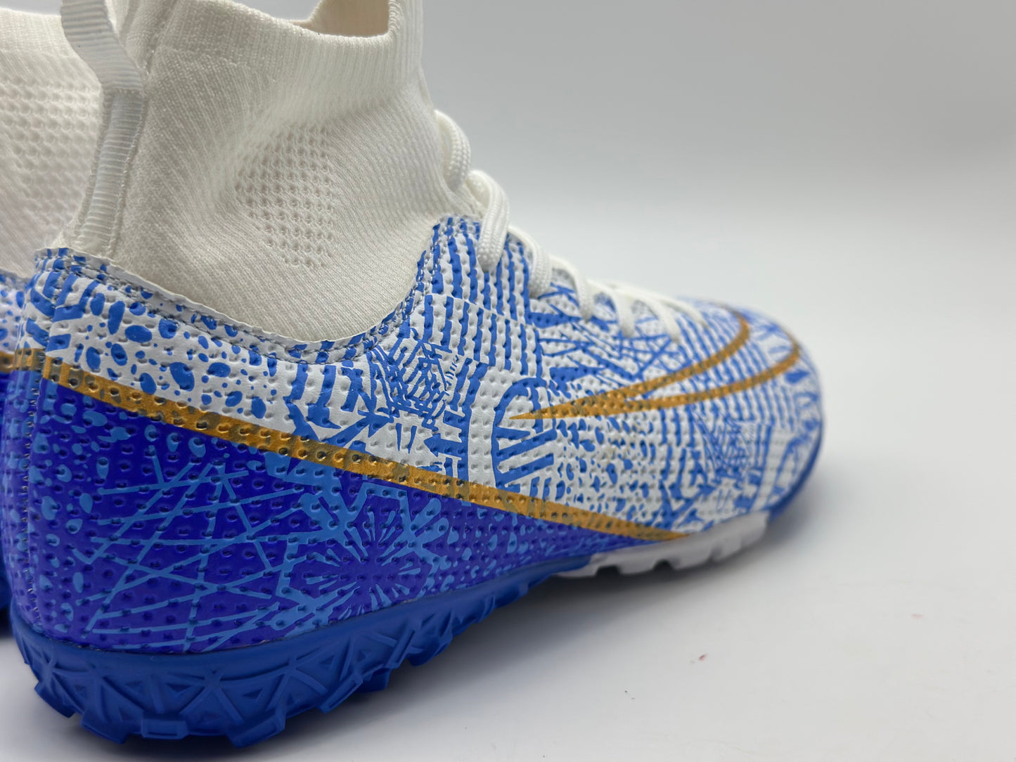 Chaussures de Football Homme Professionnel Chaussures de Futsal Antidérapants pour l'entraînement Athlétisme Adolescents High Top Chaussures de Sport
