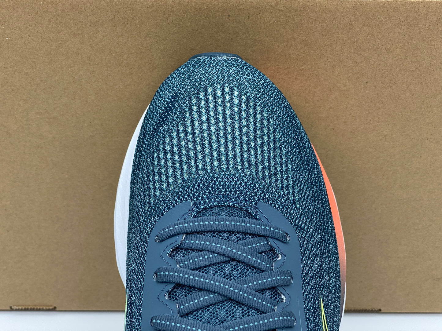 MIZUNO WAVE CHAUSSURES DE RUNNING -neuves et authentique taille 42