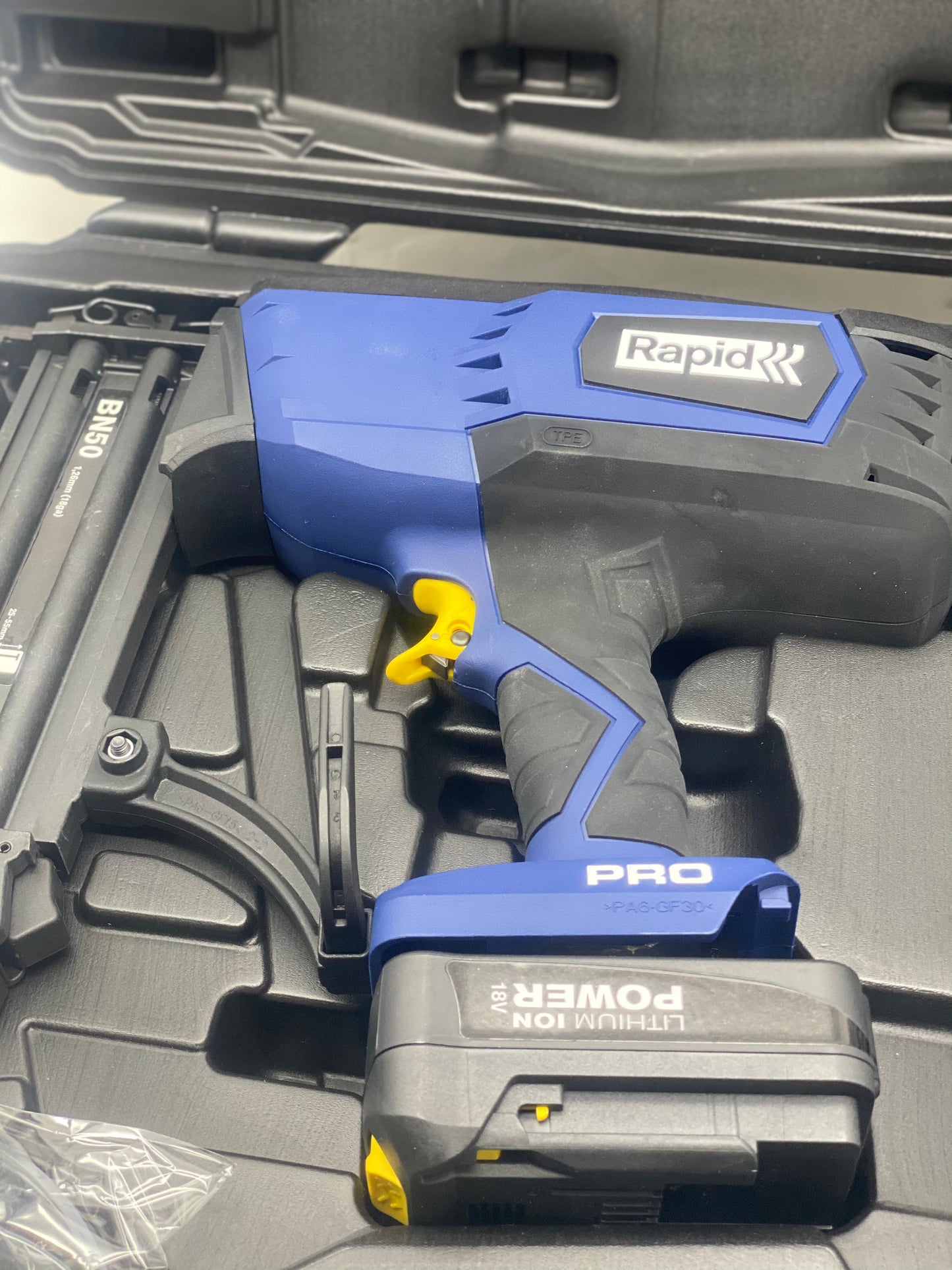 CLOUEUR PROFESSIONNEL PRO BN50 RAPID neuve