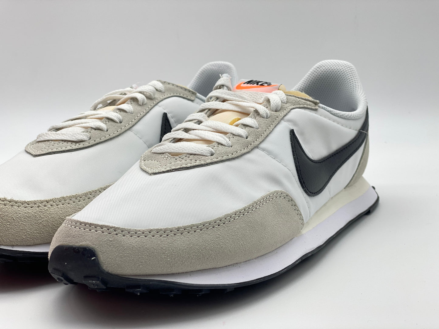 Nike Chaussure pour homme neuves et authentique taille 44