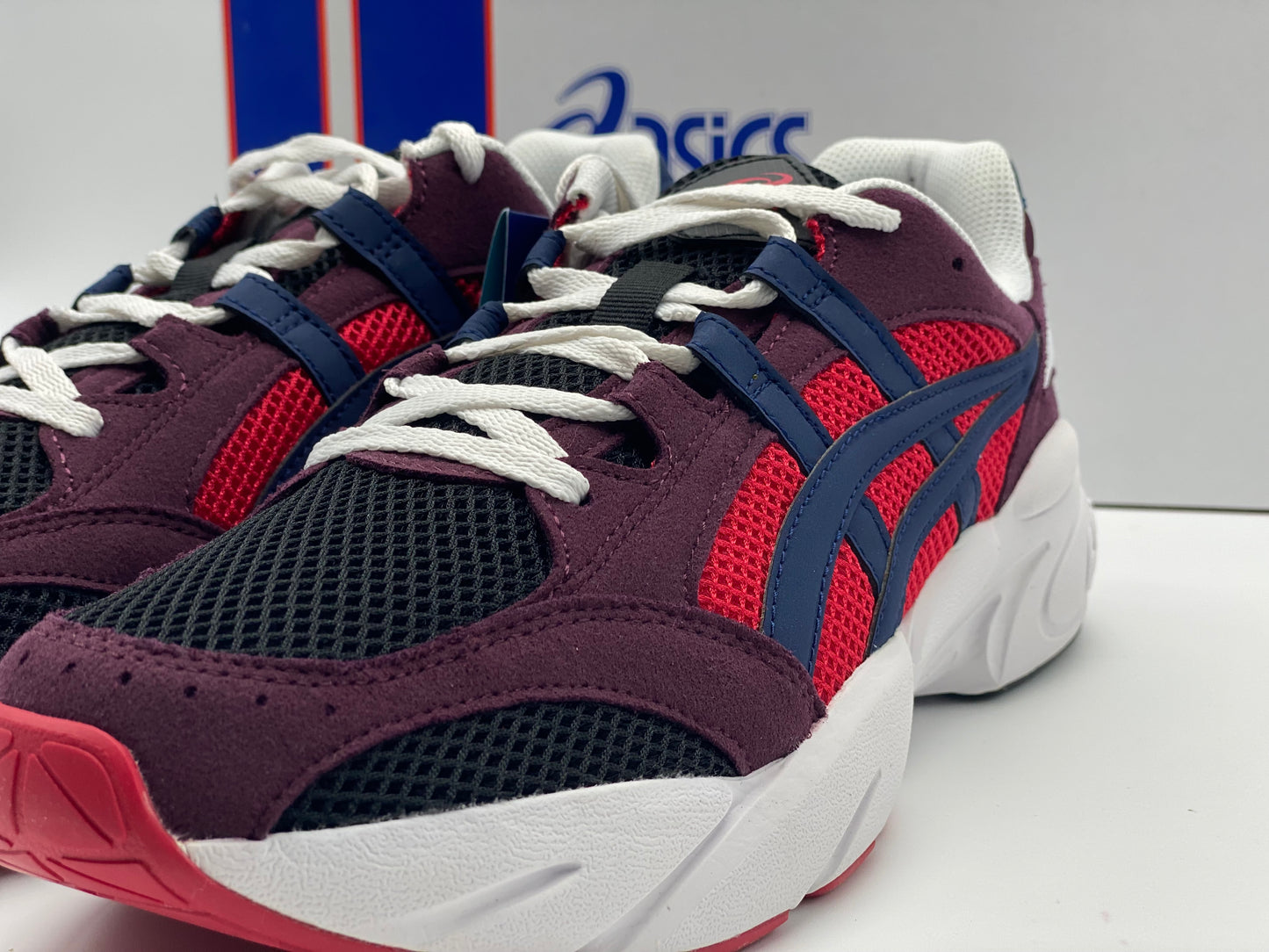 Basket Asics GEL neuves et authentique taille 44 et 44,5