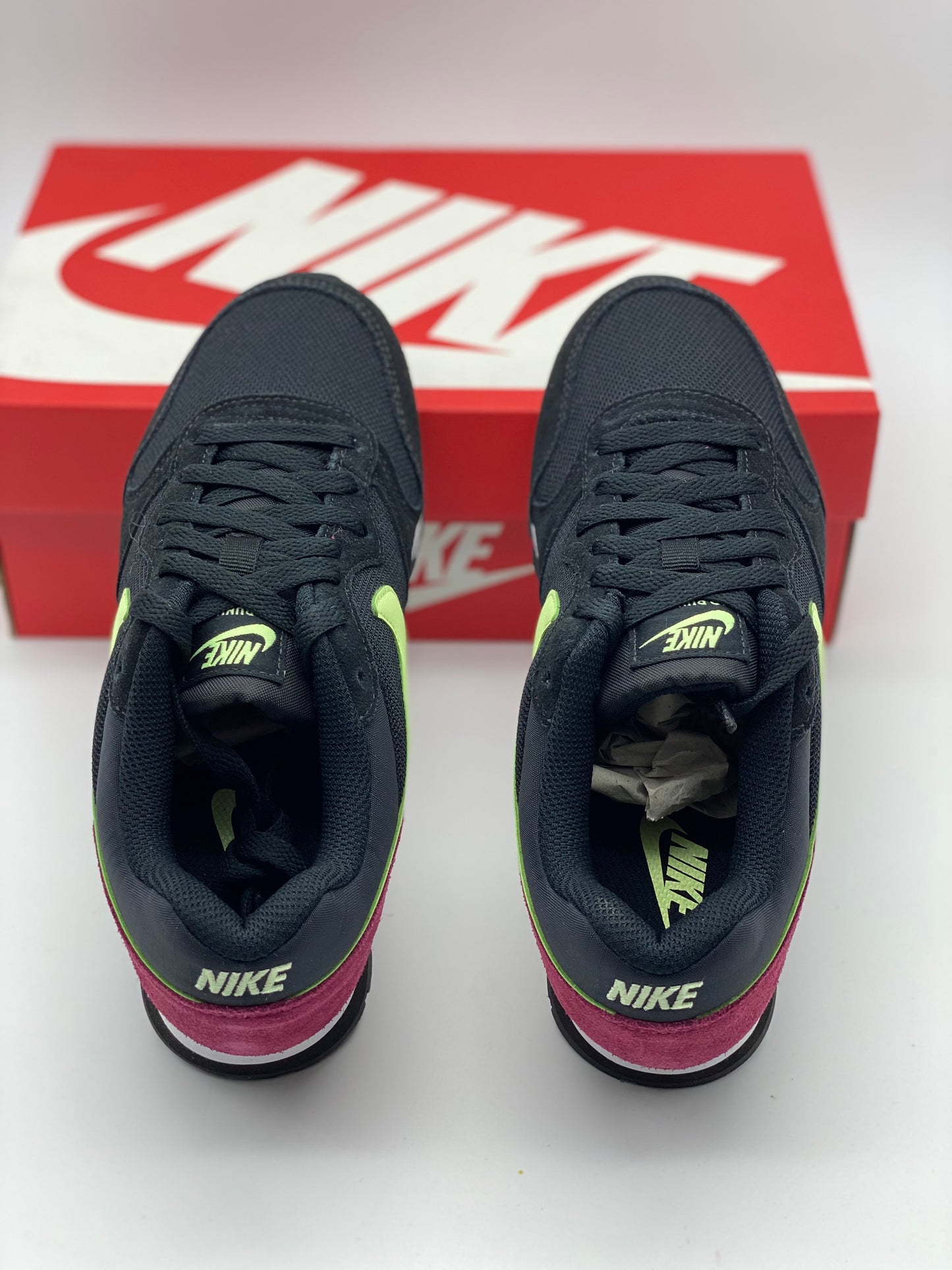 Nike Md Runner 2 Femme Chaussures de Running Chaussure de tennis