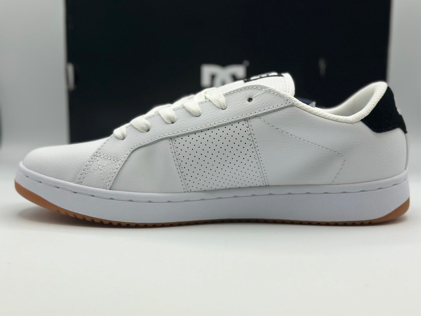 DC Shoes Striker-pour Homme Basket, Blanc, 44 EU