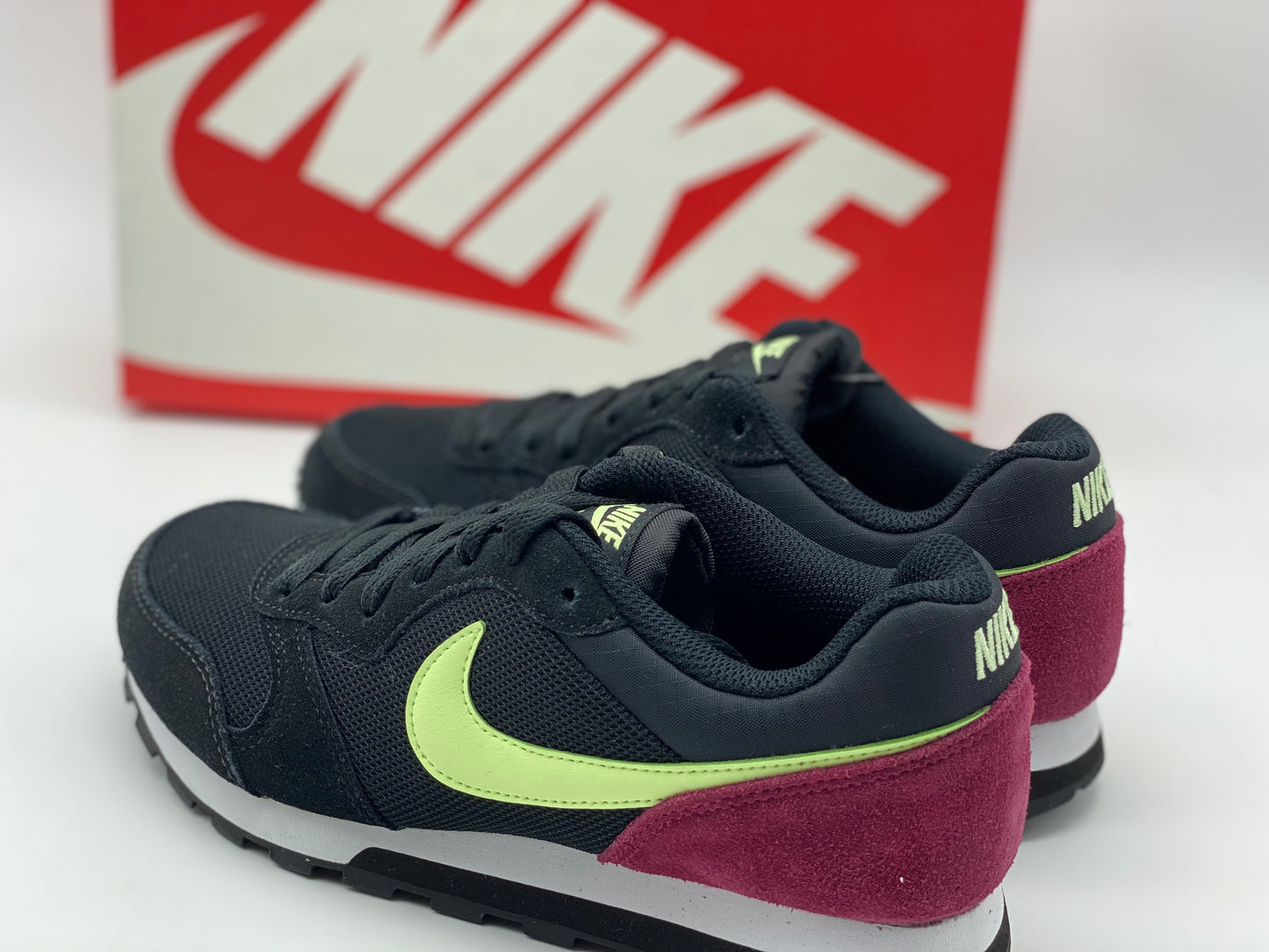 Nike Md Runner 2 Femme Chaussures de Running Chaussure de tennis