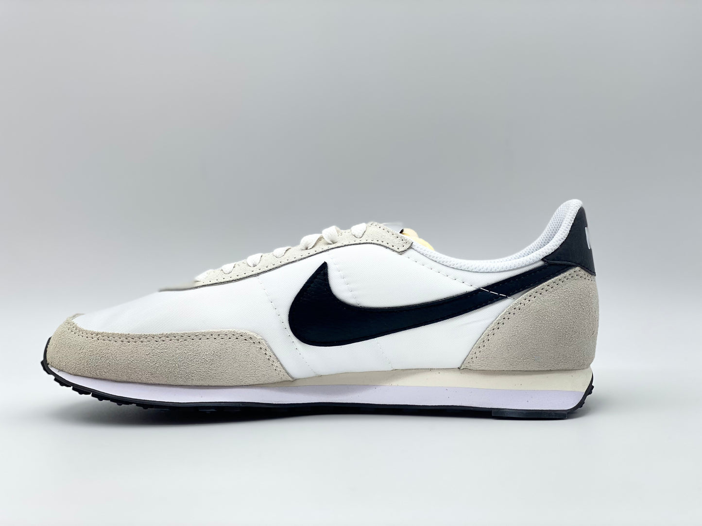 Nike Chaussure pour homme neuves et authentique taille 44