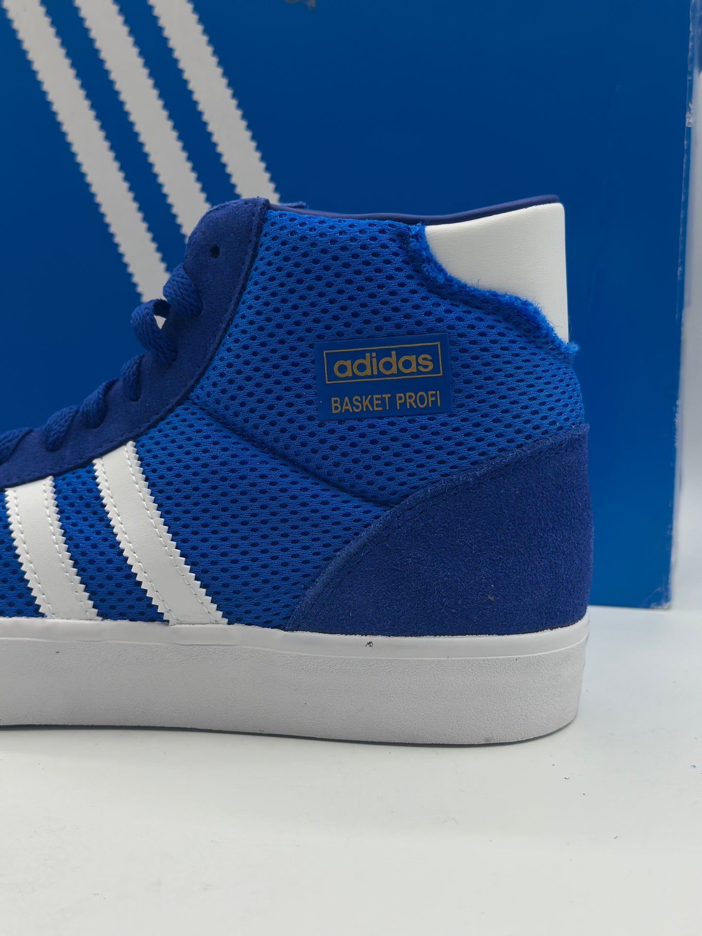 ADIDAS ORIGINALS
Baskets Montantes Profi Core Black Footwear White Gold Metal