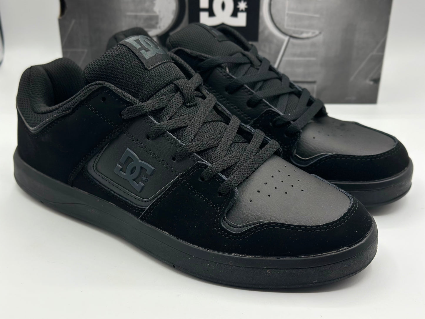 DC Cure - Chaussures de skate en cuir pour Homme