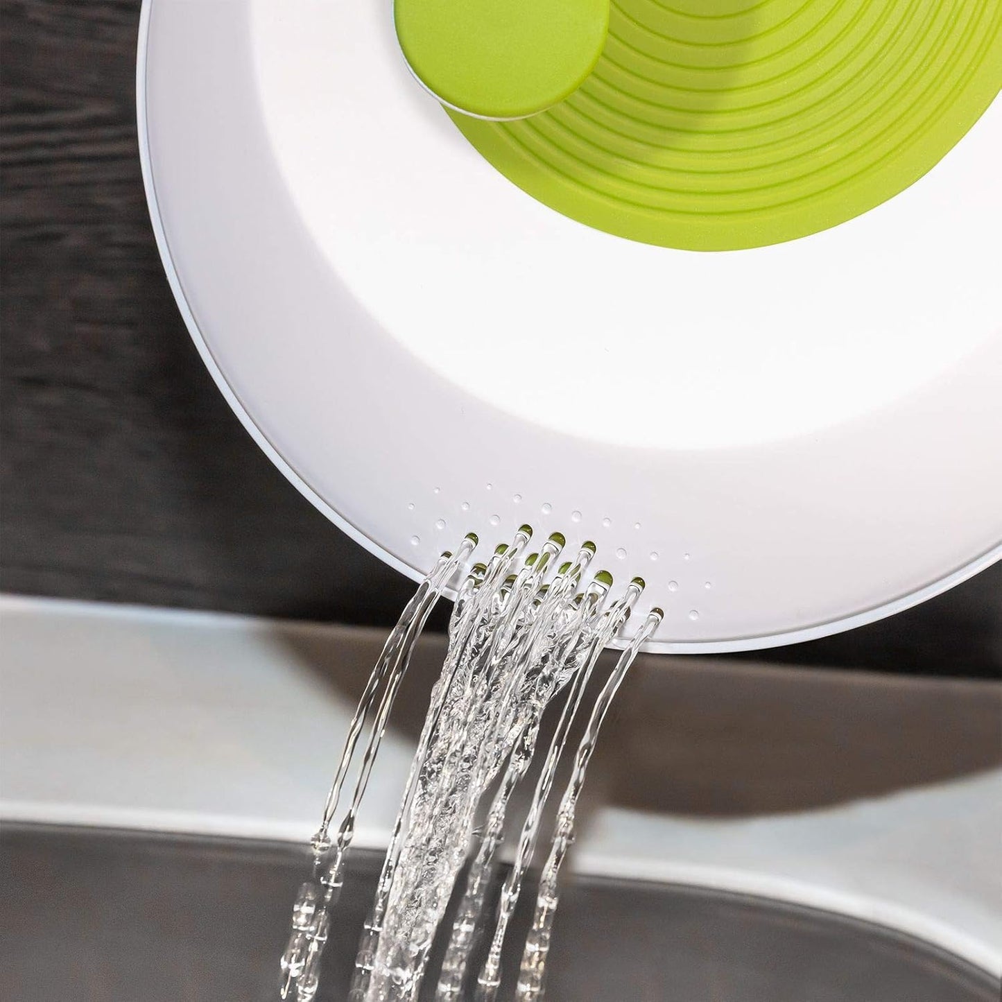 Westmark Essoreuse à Salade, Capacité : 4,4 L, ø 23,5 cm, Plastique, Sans BPA, Spinderella, Couleur: Transparent/Blanc/Vert
