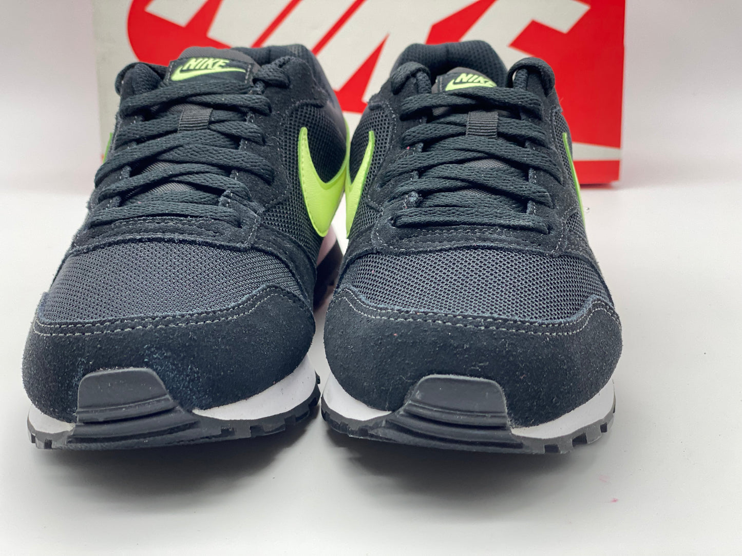 Nike Md Runner 2 Femme Chaussures de Running Chaussure de tennis