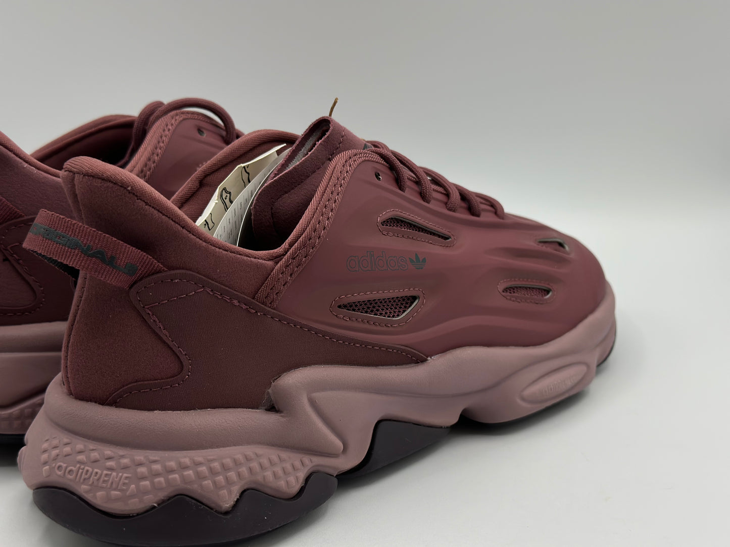 ADIDAS ORIGINALS
Baskets Ozweego Celox GX1864 Quiet Crimson Wonder Oxide Core Black