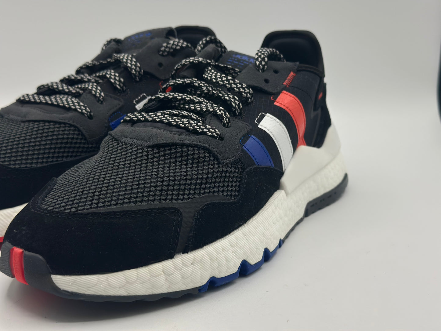 adidas Nite Jogger
Noir de base Bleu puissant