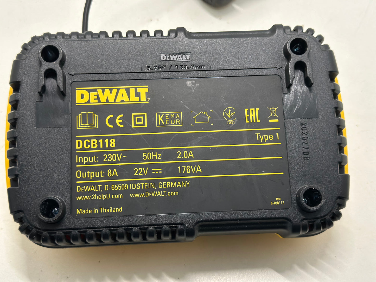 DEWALT - Chargeur Rapide XR FLEXVOLT: 54V - 18V Jaune