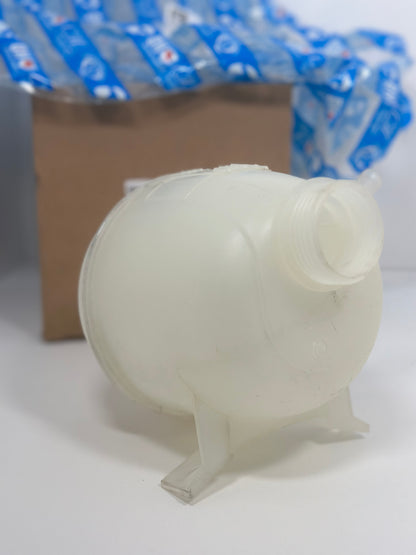 Vase d'expansion, liquide de refroidissement (réservoir de liquide de frein)
STC - T403534