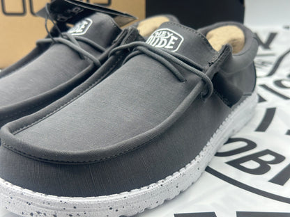Hey Dude
Mocassins pour hommes neuves ultra légères tailles 43