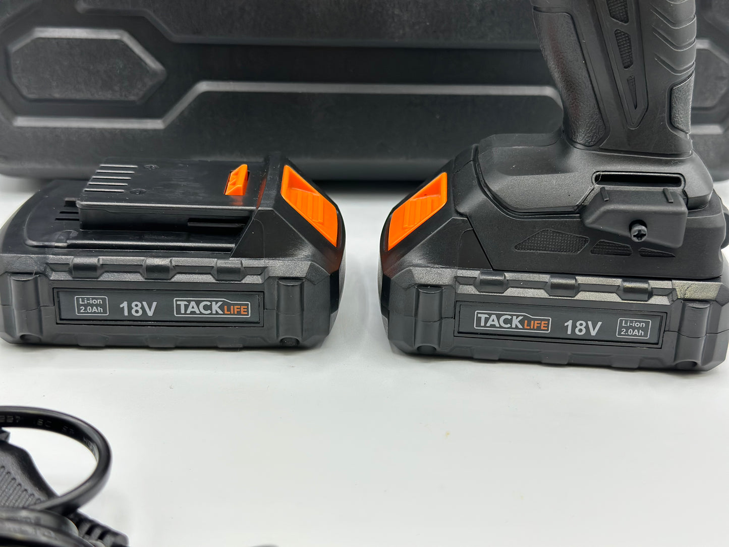 Perceuse Visseuse Sans Fil 18V, 2 Batteries Lithium-Ion 2000mAh, 2 Vitesses, Lumière Led, 43 Accessoires