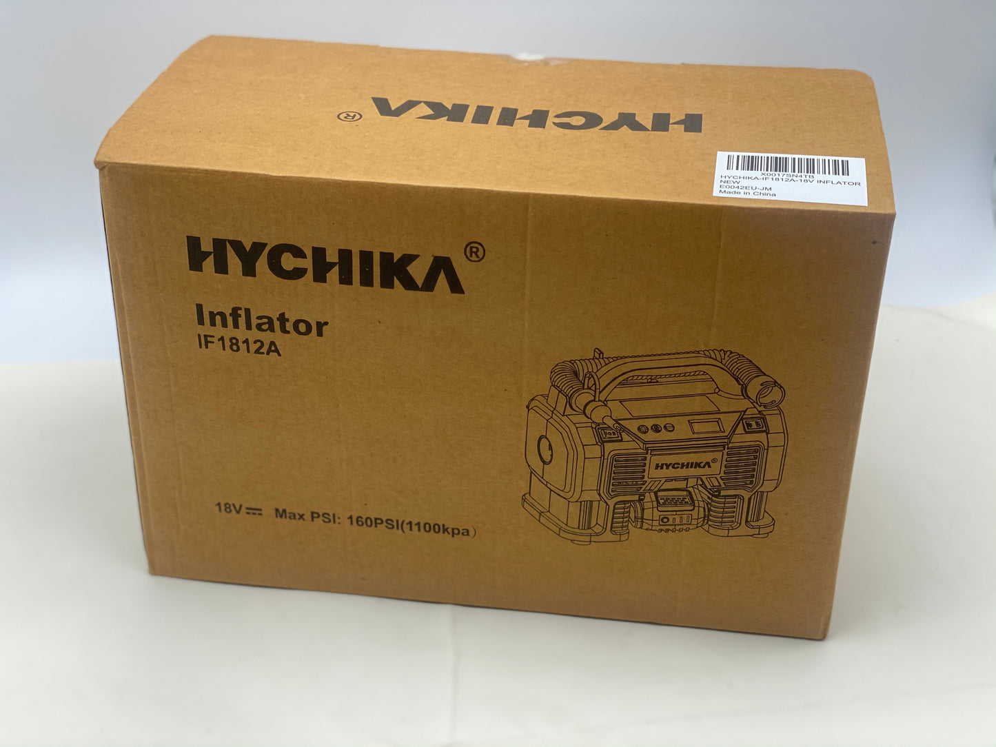 Compresseur d'air Portatif 18V HYCHIKA, Alimenté par 2A Batterie/Allume Cigare 2x2ah + chargeur neuf