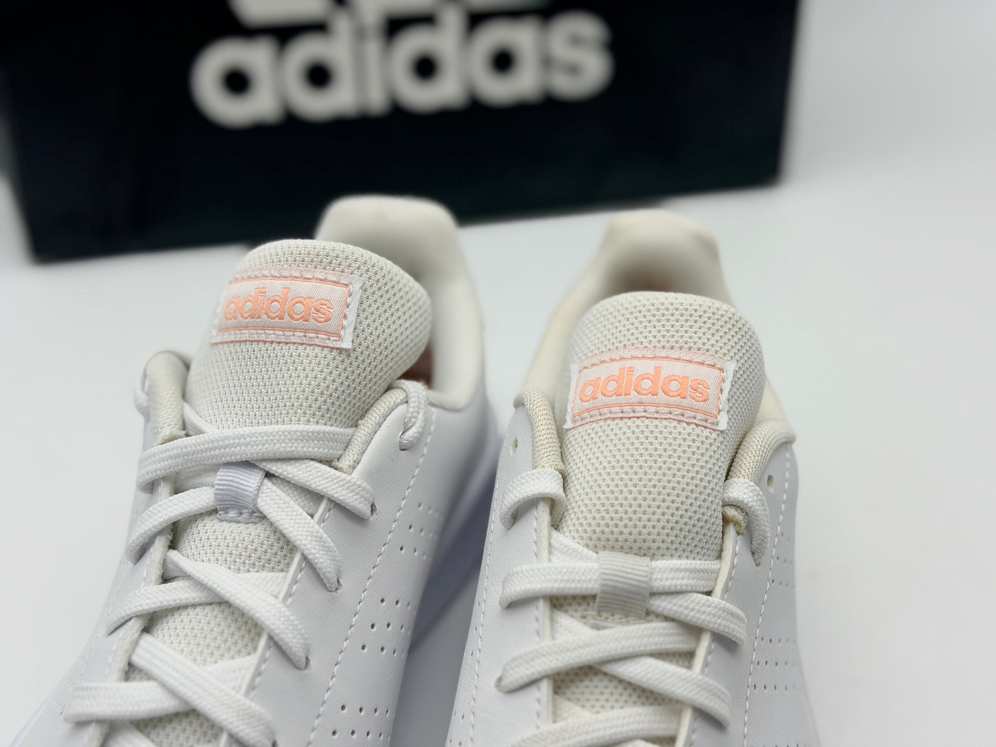 Baskets BLANCHES ADIDAS Advantage Base ADIDAS