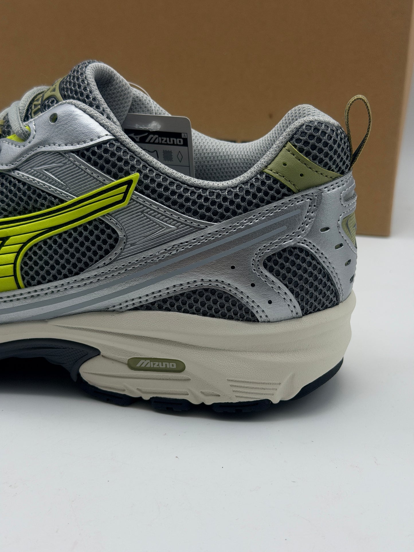 Baskets mizuno Unisex sportstyle
MXR SPORT