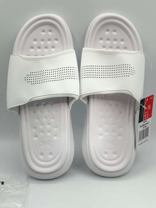 Sandales UNDER armour Chaussures / Claquettes & Sandales taille 4