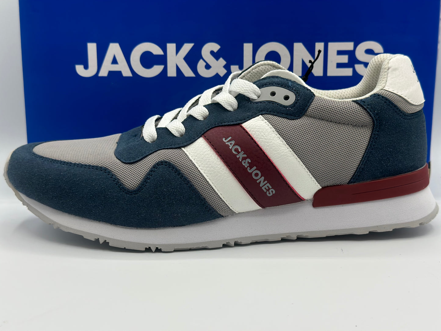 Chaussures baskets jack&jones pour homme neuves taille 44