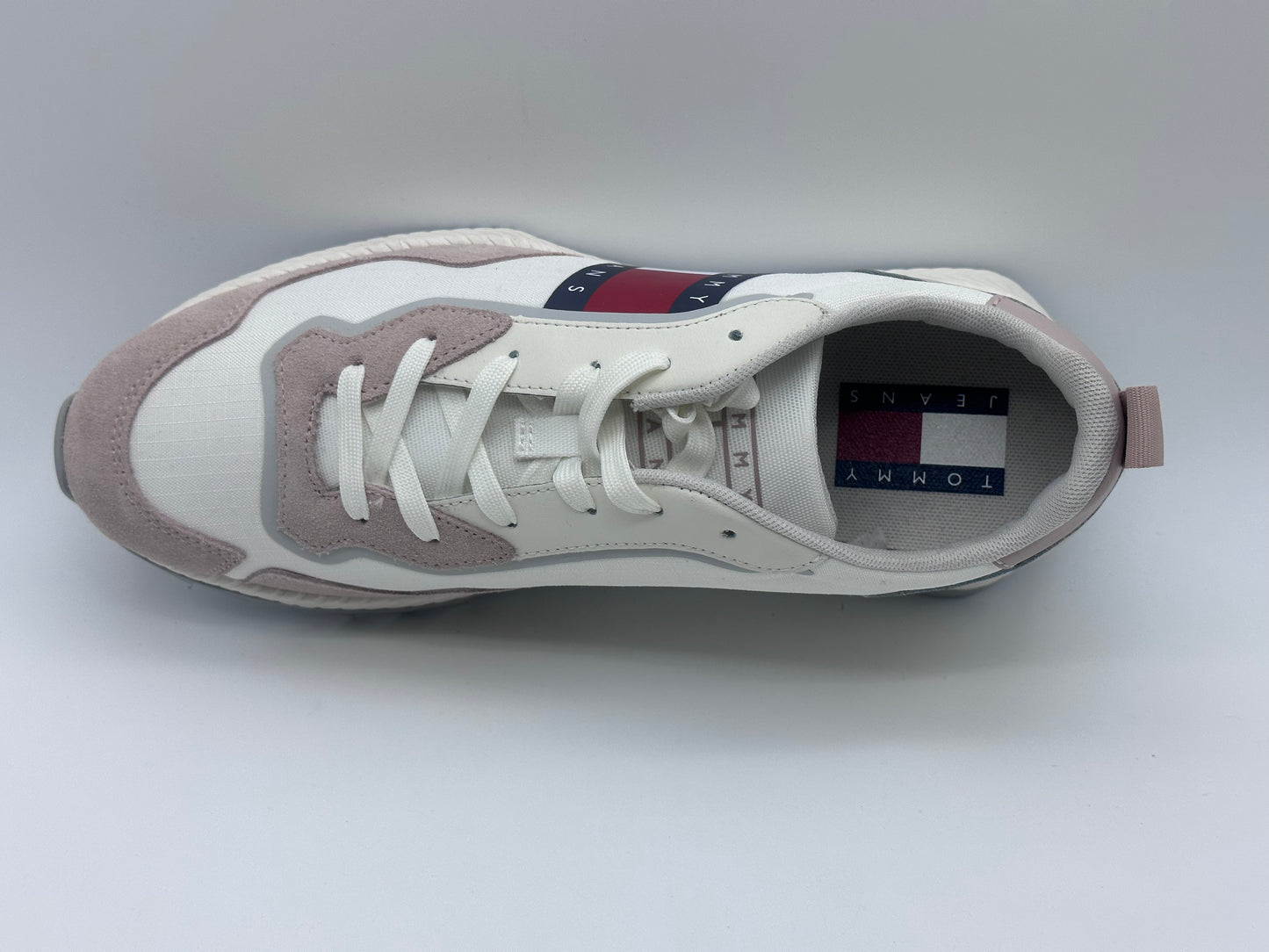 Tommy Jeans neuves et authentique taille 41 FR 7UK 9 1/2 USA