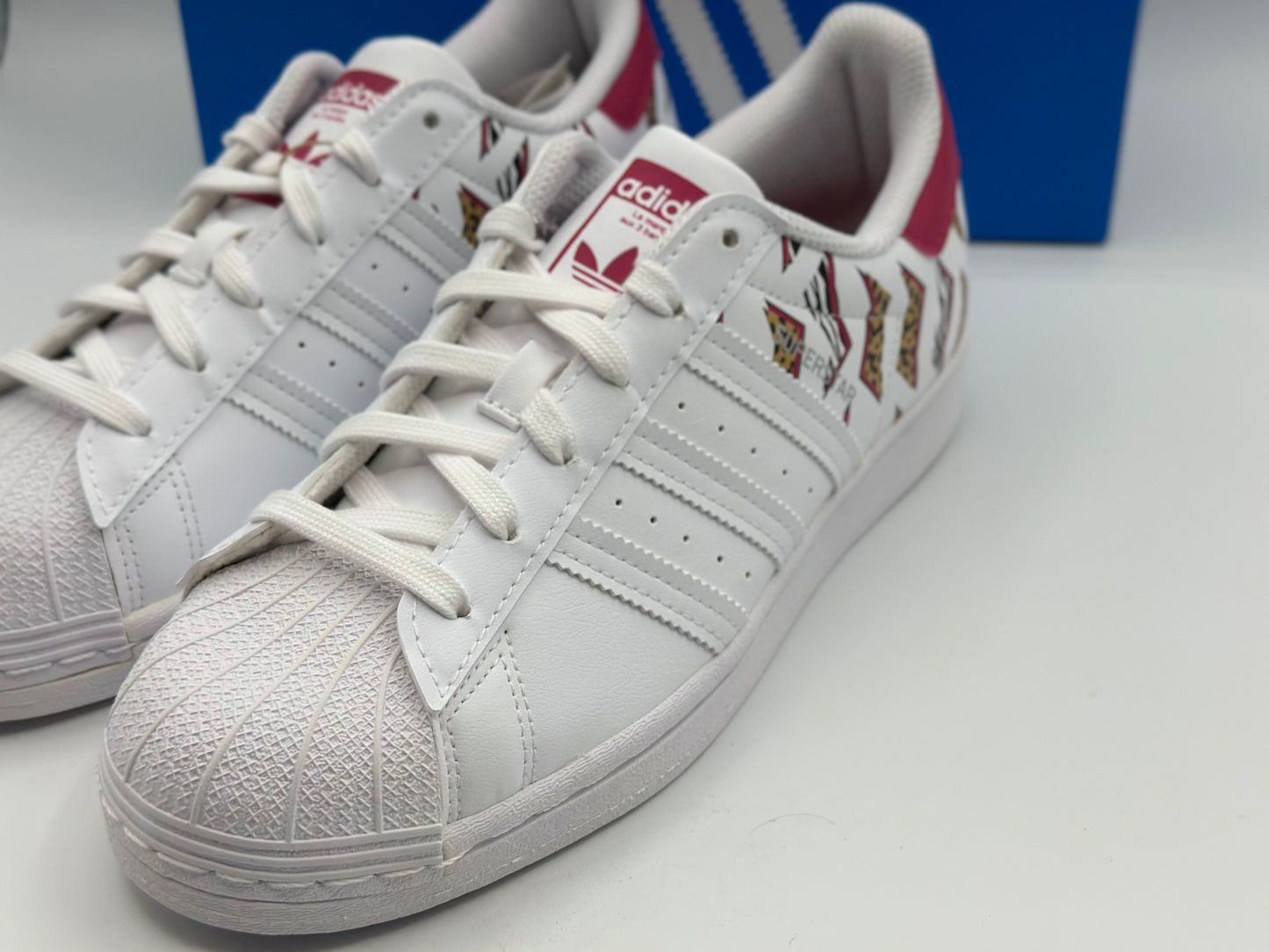 adidas
adidas Originals Superstar J « Blanc Rouge » FY2668