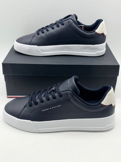 Tommy Hilfiger Baskets Homme Détail Essential en Cuir, Noir (Black/Black), 43