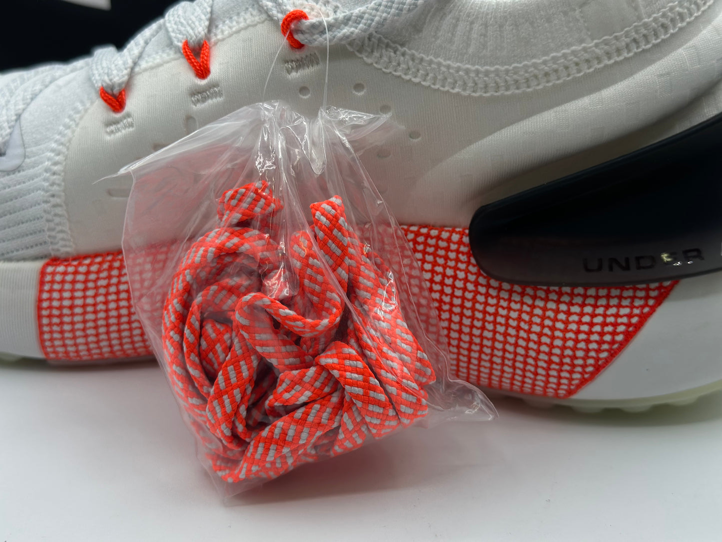 UNDER ARMOUR

Baskets UA HOVR Phantom 3 Launch White Red