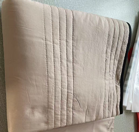 Couette "Arctic-Cloud" – Couverture Rafraîchissante & Ultra-Légère pour l'Été