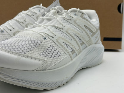 Chaussures de running Salomon blanches légères et confortables
