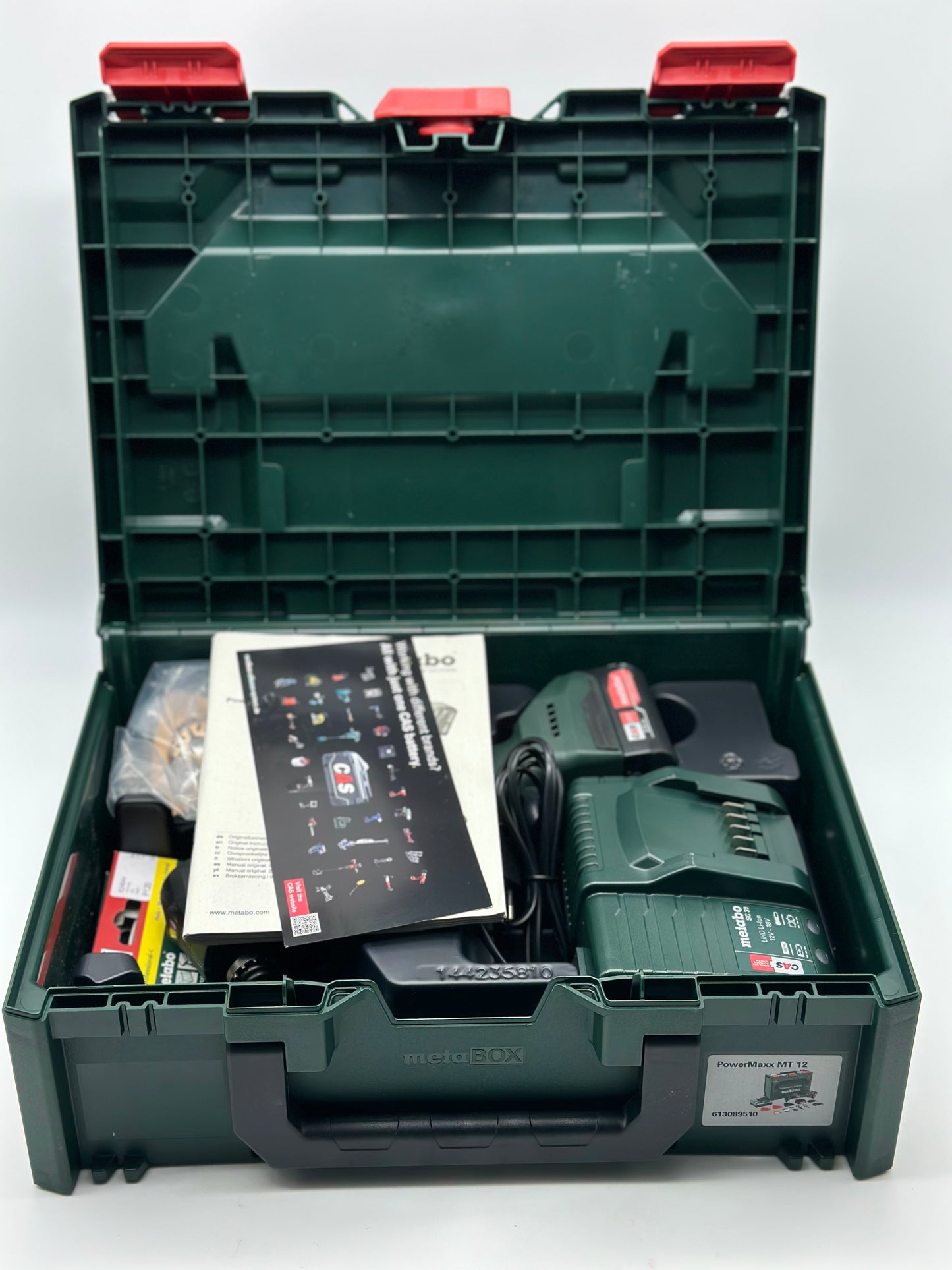 Metabo PowerMaxx MT 12 Outil multifonctions avec batterie LiPOWER 12 V (2 x 2 Ah)