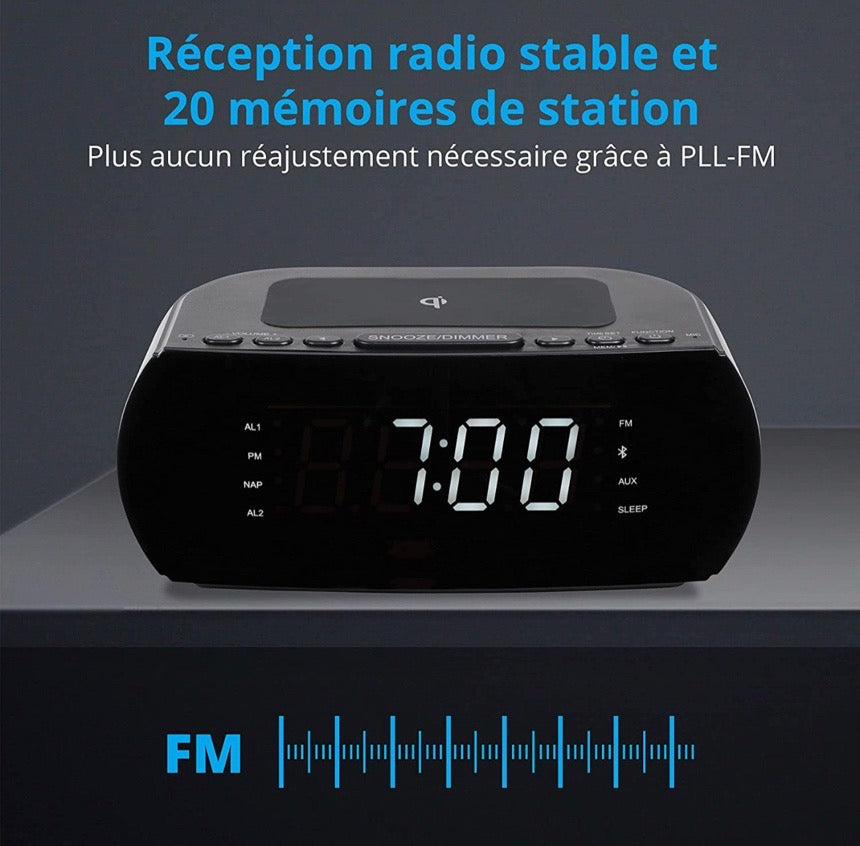 MEDION Radio-réveil avec Station de Charge sans Fil (Radio-réveil FM numérique, Qi Pad de Charge Rapide pour Smartphones, Bluetooth, Sleep Timer, réveil, variateur, AUX, USB) Noir