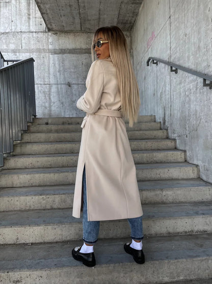 Manteau "Élégance Royale" – Coupe Longue ceinturée à Double Boutonnage