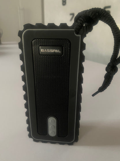 Enceinte Bluetooth Portable sans Fil, BassPal IPX7 étanche Enceinte avec Son stéréo, Basses améliorées, Lecture 12 Heures, Portée de 66 Pieds, Microphone Intégré pour Piscine Douche Radio