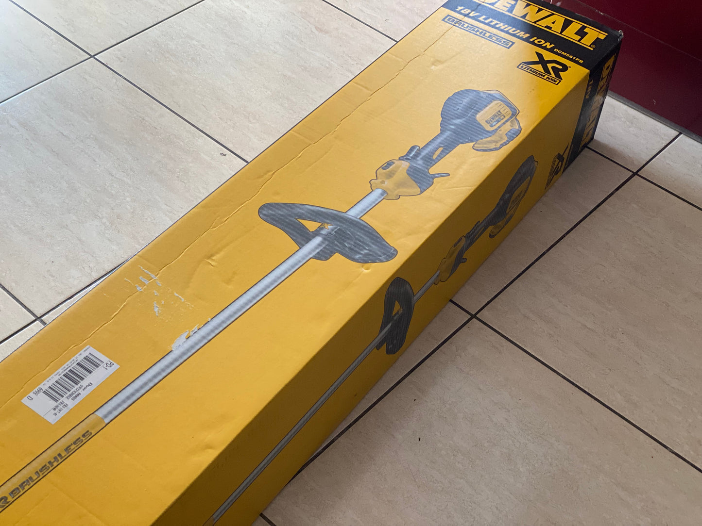 Dewalt Coupe-Bordures Brushless XR 18V 5Ah Li-Ion neuve (nue)
