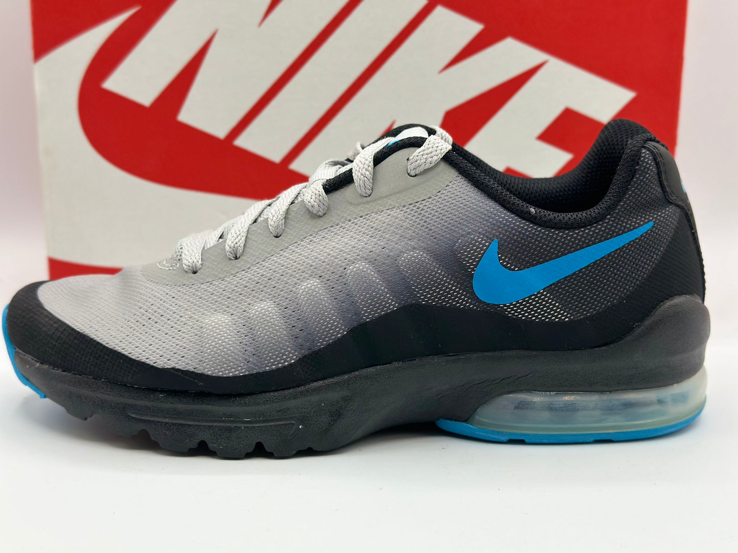 Nike Homme Air Max Invigor Chaussures de Sport