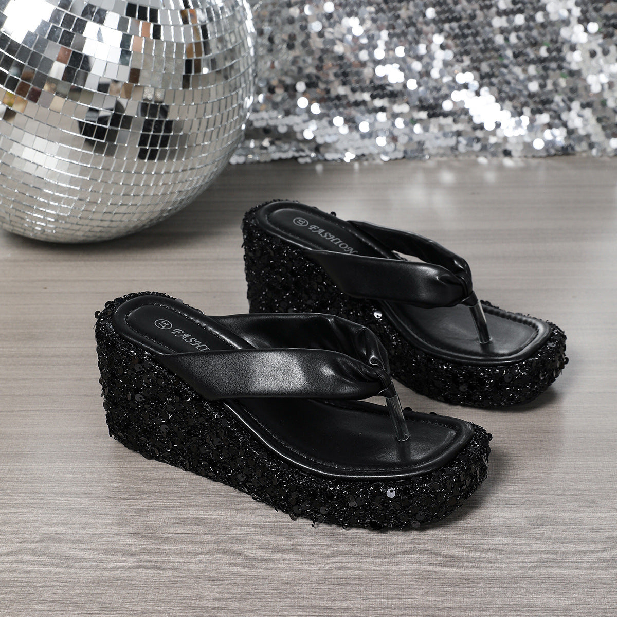 Sandales "Sparkle-Wedge" – Tongs Compensées à Paillettes & Finition Argentée