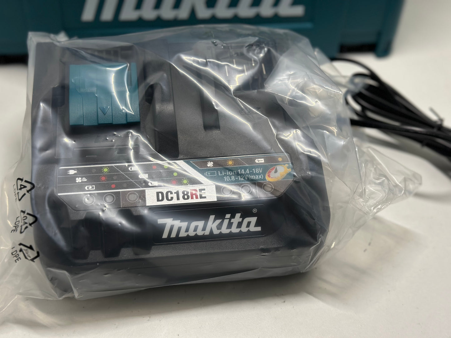 Perceuse 12V CXT Li-Ion Ø10 mm (1x2,0 Ah) dans le coffret - MAKITA DF333DWAE