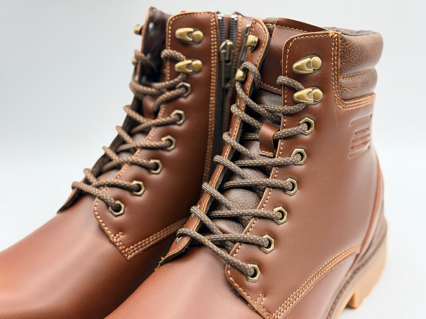 Bottes à lacets marron